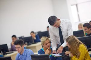 entenda-os-beneficios-da-gestao-do-diario-de-classe-de-forma-online