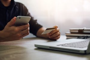 Automatizar cobranças na sua instituição de ensino: tecnologias e benefícios