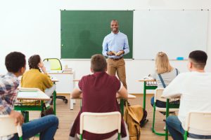 Sistema de avaliação: 6 fatores a considerar ao definir as médias e avaliações