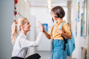4 promoções e descontos para atrair mais alunos para sua IE